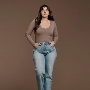 Nuuds Scoop Neck Bodysuit in Mocha Medium